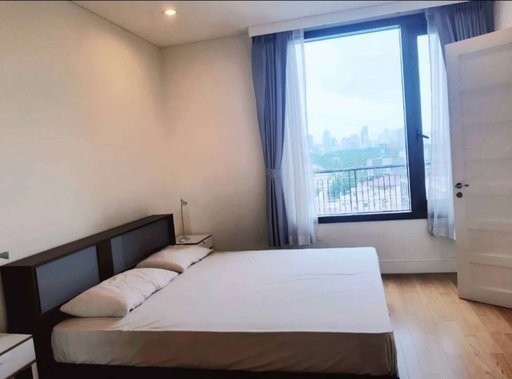 ✨ Pet-Friendly Luxury Condo for Rent - Large Balcony ✨ Aguston Sukhumvit 22