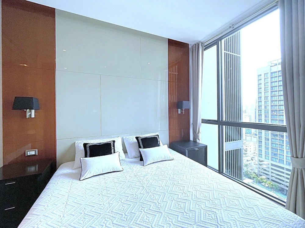 Luxury condo for rent sell, The Address Sukhumvit 28 with Jacuzzi tub.
