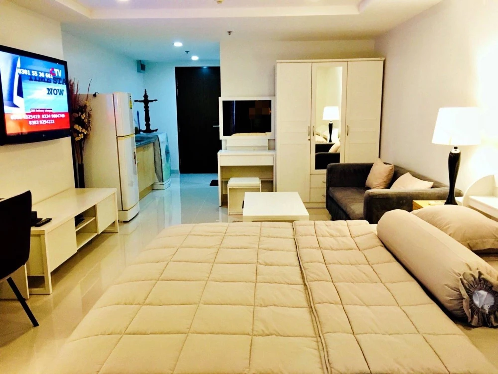 🏠🌃 Condo for Rent: The Trendy Condominium 🏠🌃