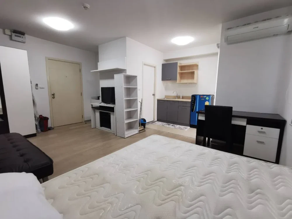 🔥 For Rent: The Point Condo Rangsit Klong 6. Great room! Book now before it's full!!