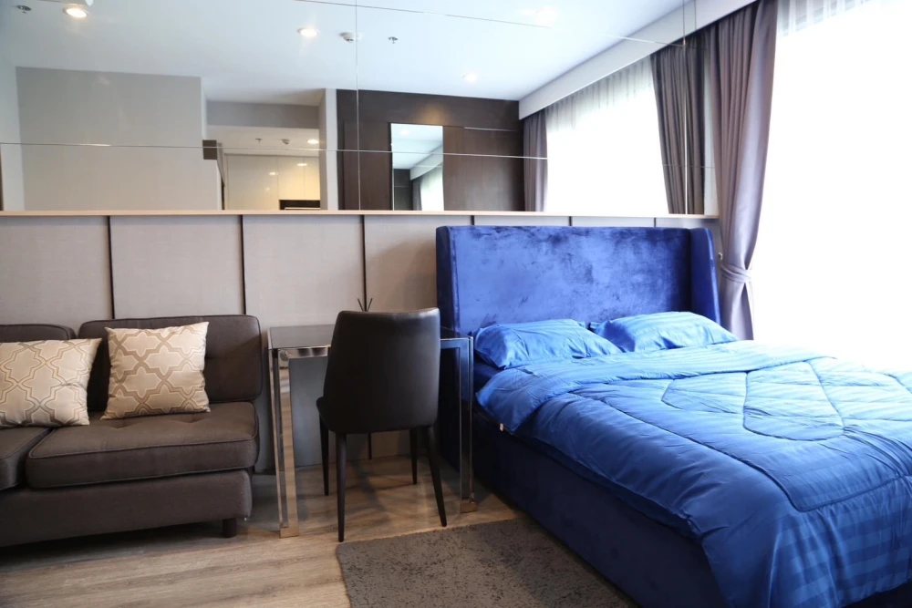 🔥 Condo for Rent – IDEO MOBI ASOKE Near MRT Phetchaburi