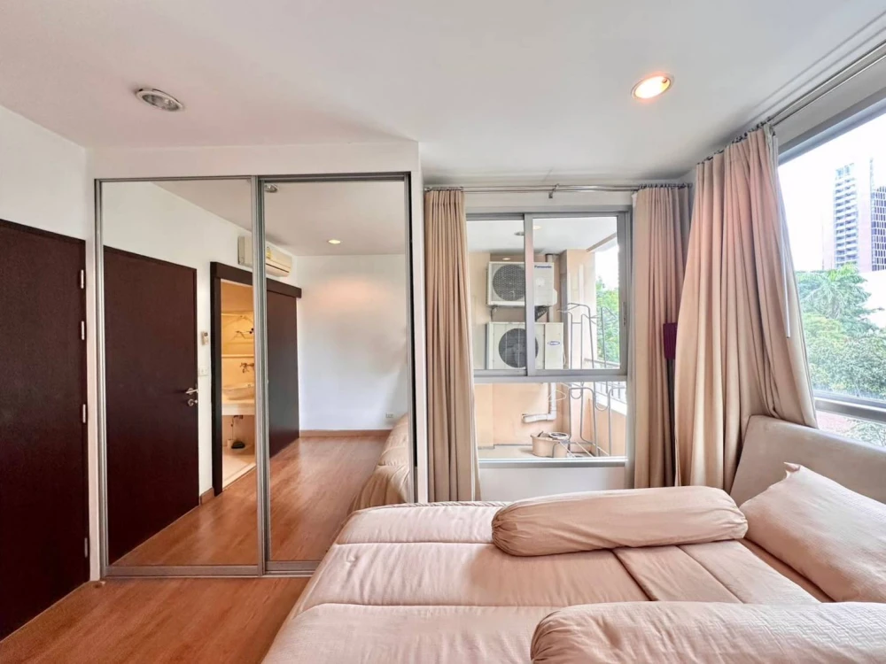 🚆 Condo for Rent at The Address Sukhumvit 42, Only 200 m. from BTS Ekamai