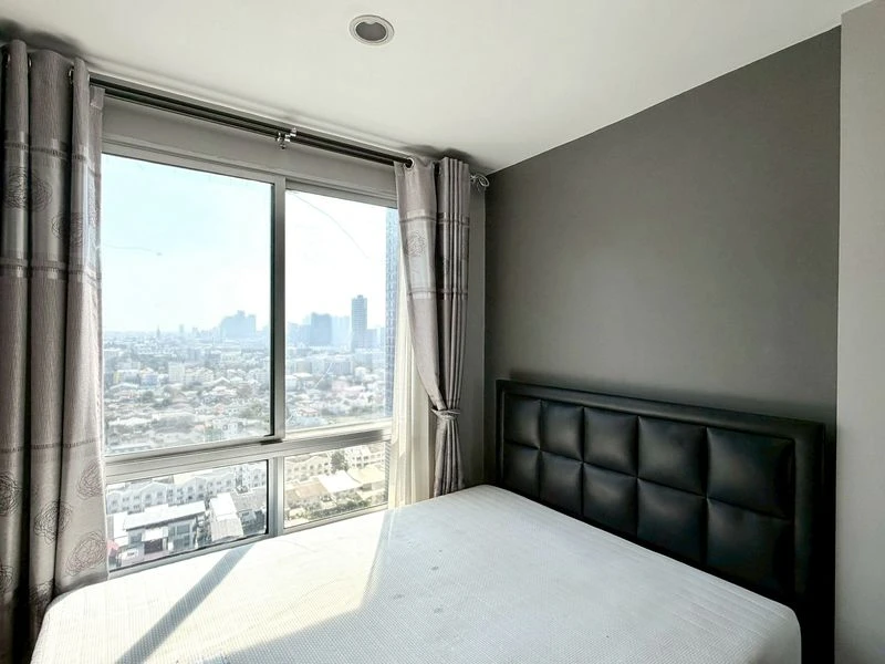 🏙️🌼 For Rent: The Base Sukhumvit 77 – High Floor Unit Near BTS On Nut! 🌼🏙️