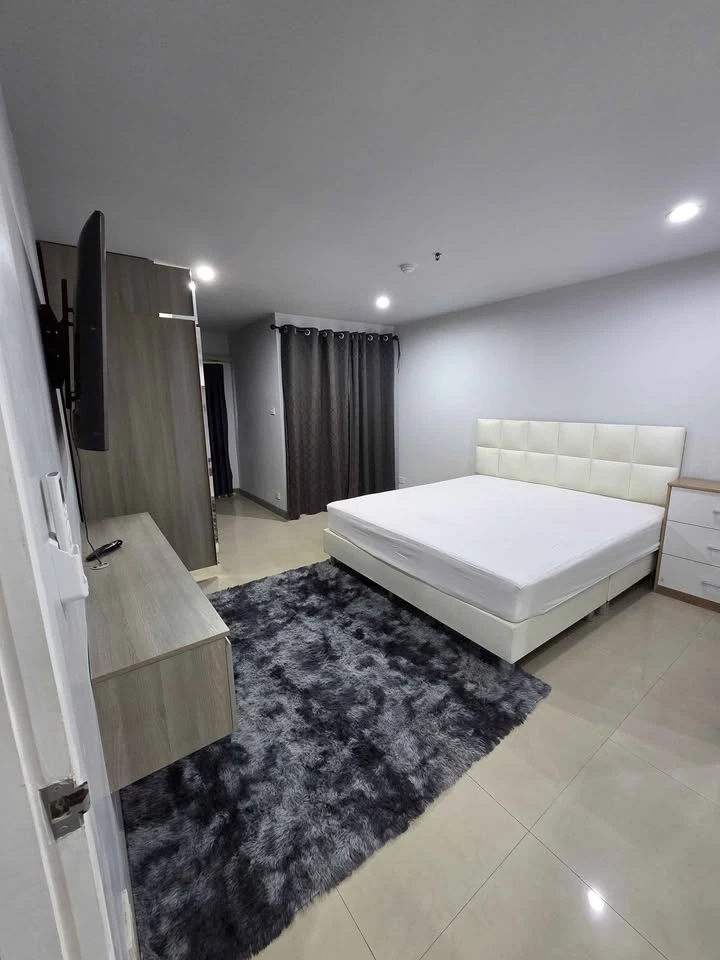 For rent: Regent Home Condo 7/2, spacious room, comes with usable space, complete in one place, book now, don't miss out.
