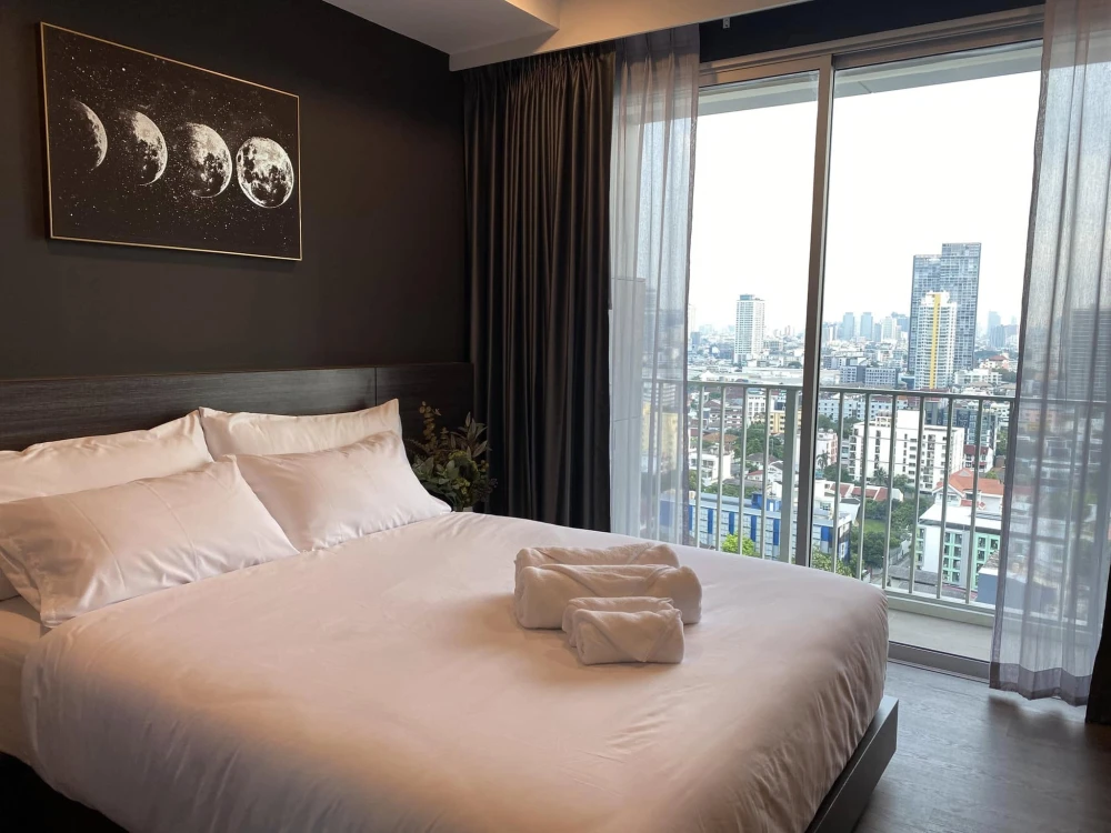 For rent!! Condo The Line Phahon Yothin Park, 19th floor, city view, fully furnished, bring your bags and move in immediately, book now!!