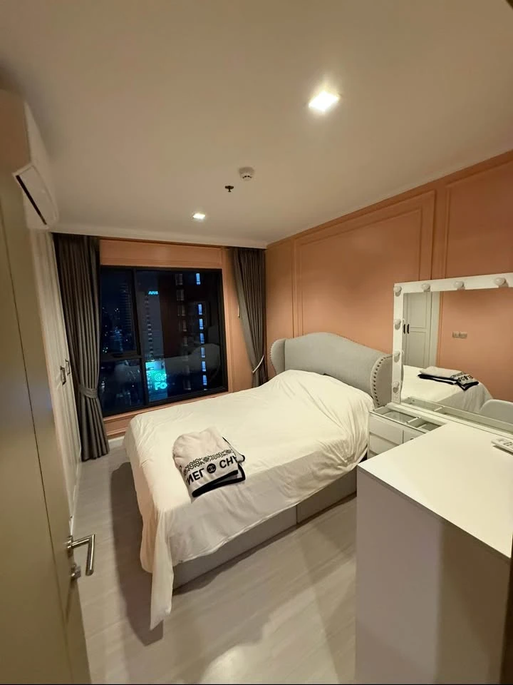 For sale rent Life Asoke Rama 9, ready to move in, complete facilities, hurry and book now.