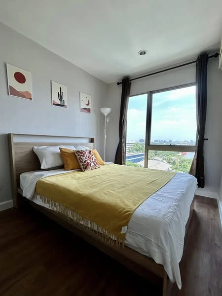 Sale/Rent The Privacy Ratchada-Sutthisan, top room, pool view. Furniture is ready. Book now.