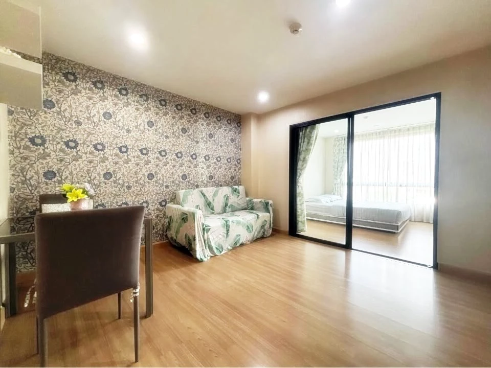 For Sale/Rent!! The Niche Mono Bangna, 3rd floor, Building D, corner unit, very beautiful and livable, fully furnished, ready to move in! Reserve now!