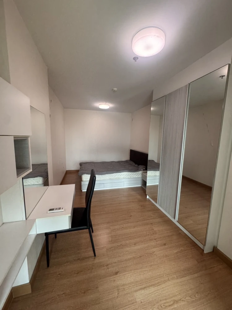 Supalai Loft Chaengwatthana for rent, large room, affordable price, fully furnished, electrical appliances ready, don't wait.