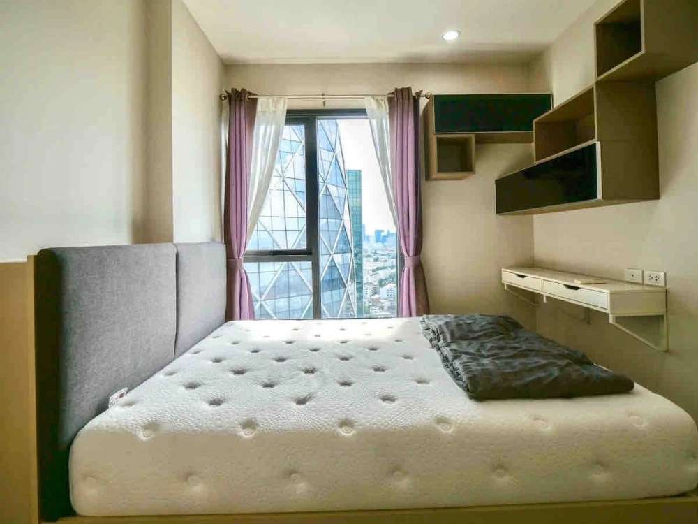 Centric Ari Station: 2-bedroom condo near Ari BTS station. High floor, limited number of units, high privacy. Don't miss out!