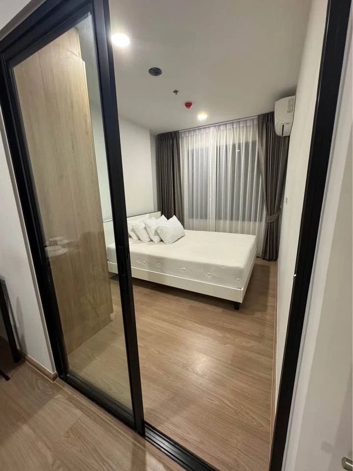 Condo for rent Chewathai Pinklao, ready to move in, complete facilities, hurry up and reserve now.