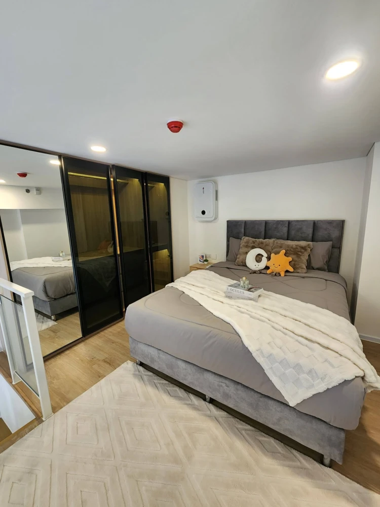 Condo for Rent, Landmark @ MRTA. Fully furnished and ready to move in. Complete with furniture and appliances. Book now, don't miss out!