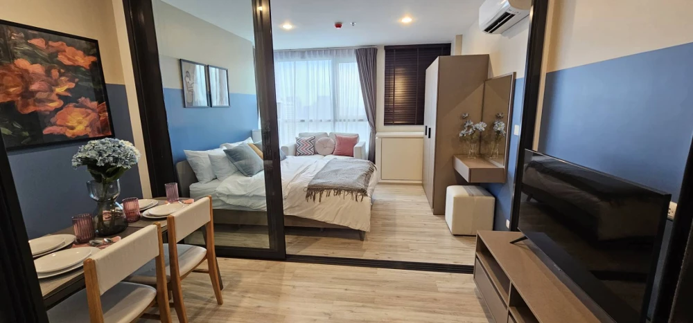 Condo for Rent XT Huaikhwang, nice room, full facilities, good price, come and reserve now.