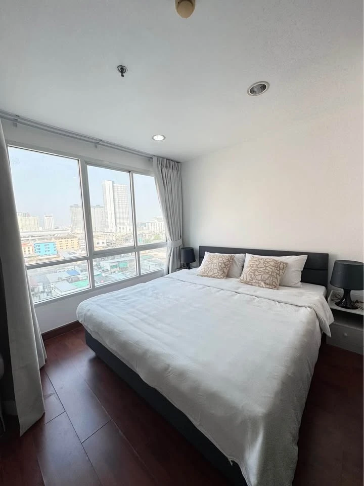 For rent Bangkok Horizon Ramkhamhaeng, a nice room with complete facilities. Hurry and book now.