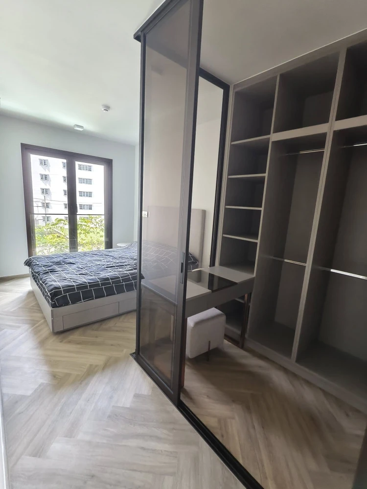 For rent Chapter Thonglor 25, spacious room, lots of usable space, good price, hurry up and reserve.