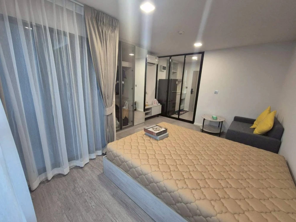 Condo for rent: Atmoz Tropicana Bangna. The unit has separate partitions, clearly demarcating zones. Great value! Don't miss out!