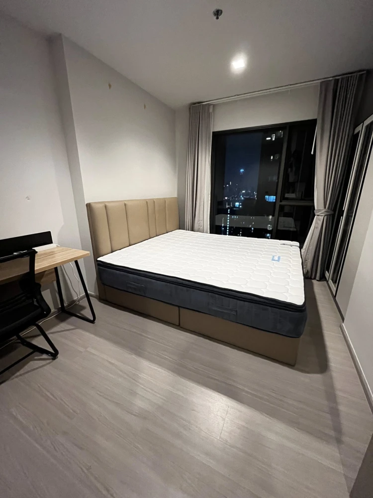 Condo for rent: Life Asoke Rama 9, 33rd floor, beautiful city view, spacious and comfortable. Fully furnished with complete amenities. Book now!