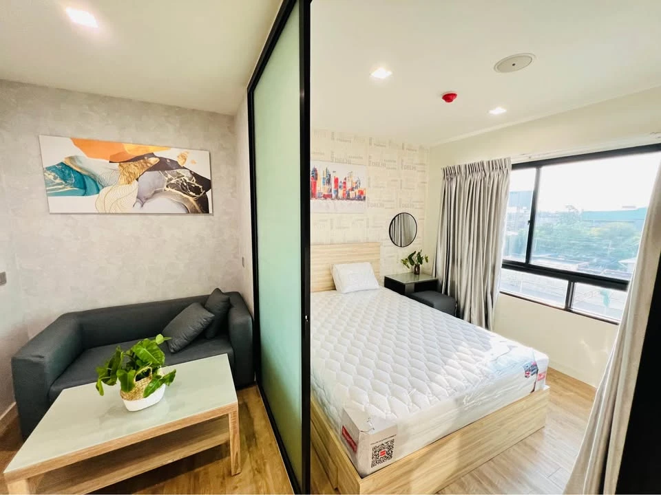 For rent H2 Ramintra 21, separate rooms, perfectly divided into zones, wallpapered throughout the room, book now.