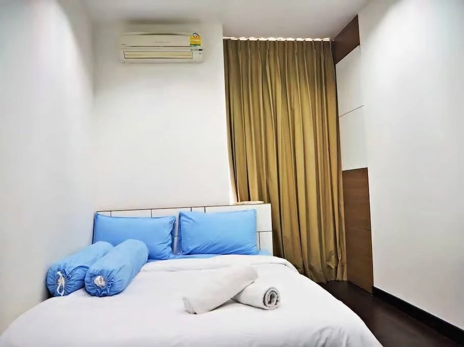 For rent IDEO Q Phayathai, spacious room, comes with usable space, complete here, hurry up and book now, don't miss out.