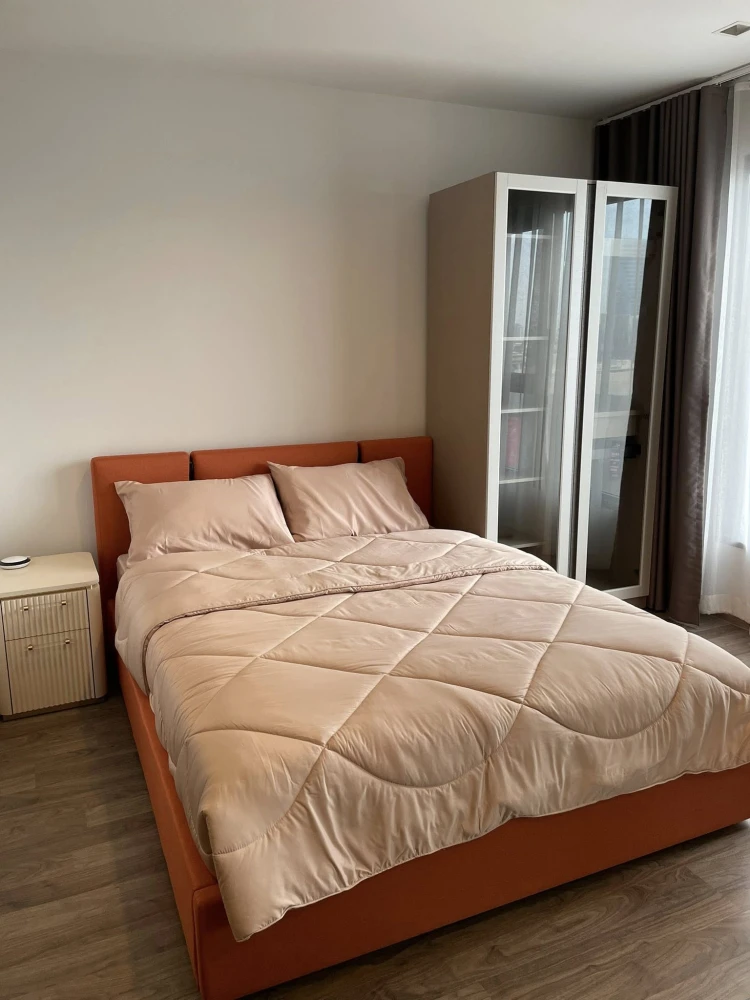 For rent Life Ladprao Valley, 18th floor, high view, comes with a very good price, hurry up and reserve, don't let it slip away.