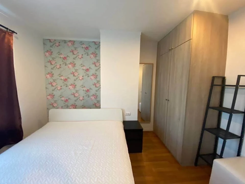For rent Lumpini Place Borom Ratchachonni–Pinklao, ready to move in, reasonable price, complete here, book now.