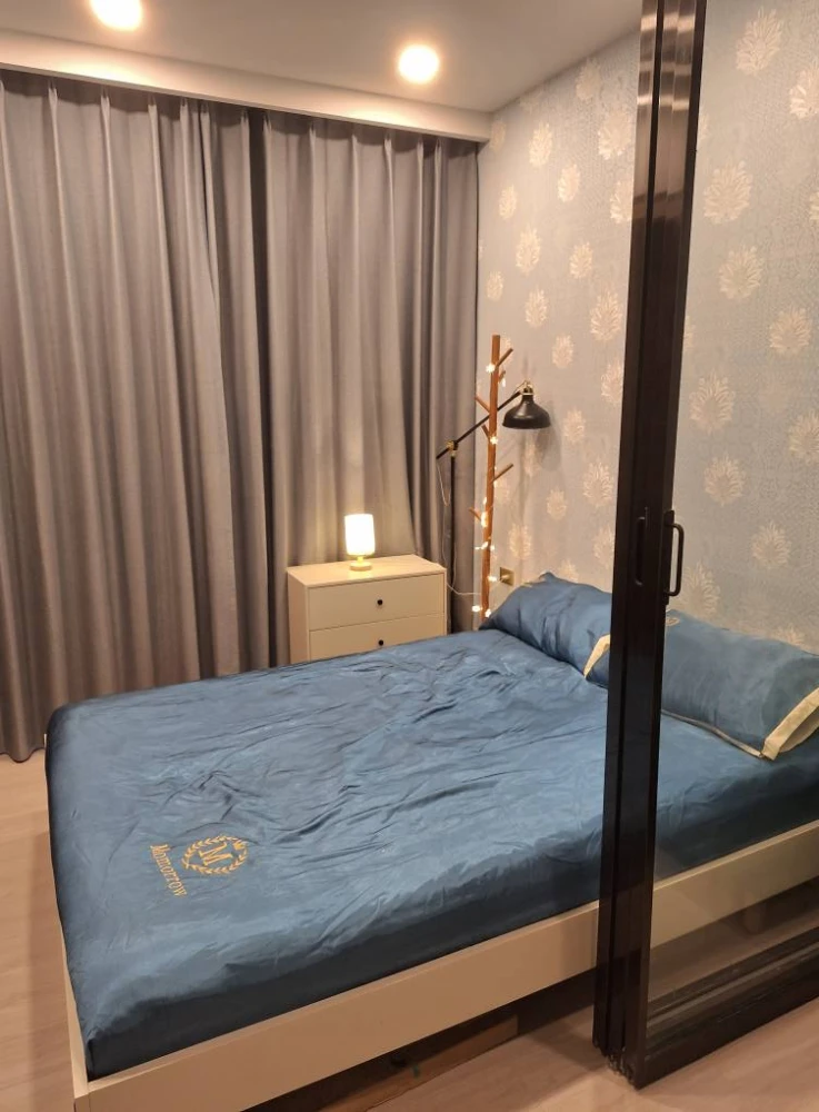 For rent One 9 Five Asoke-Rama 9, a nice room with nice wallpaper. If you don't book, you'll regret it.