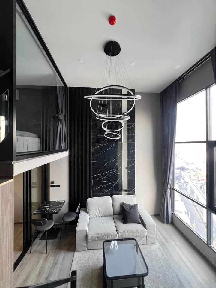 For rent: Origin Ladprao - Bangkapi, duplex unit, fully furnished with built-in features, ready to move in. Book today!