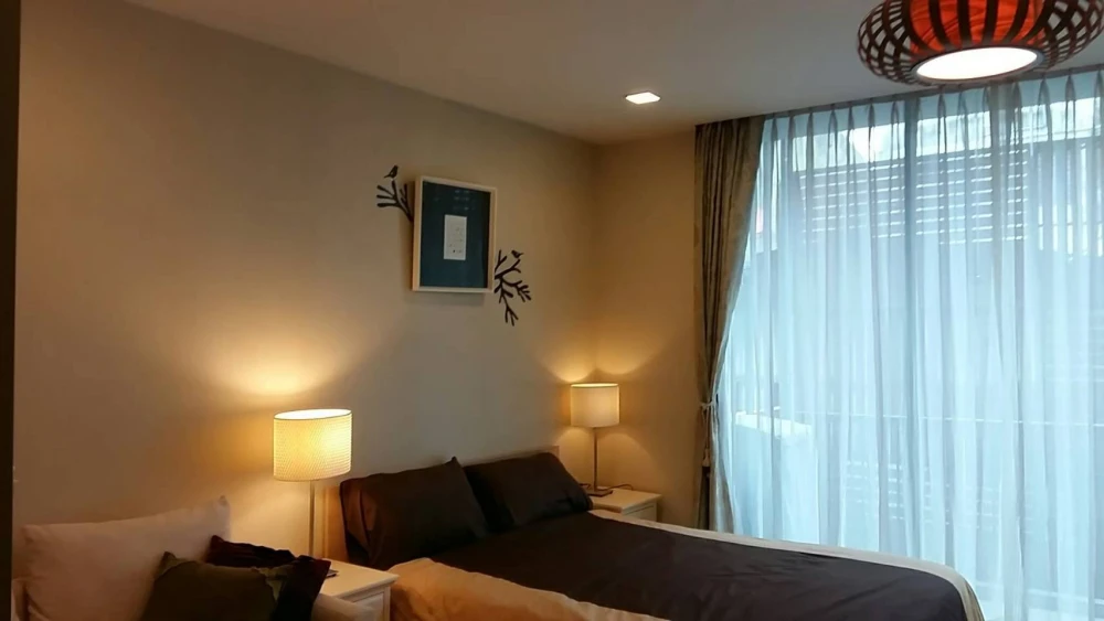 For rent Quad Sathon, spacious room with lots of usable space, great price, hurry and reserve now, don't miss out!