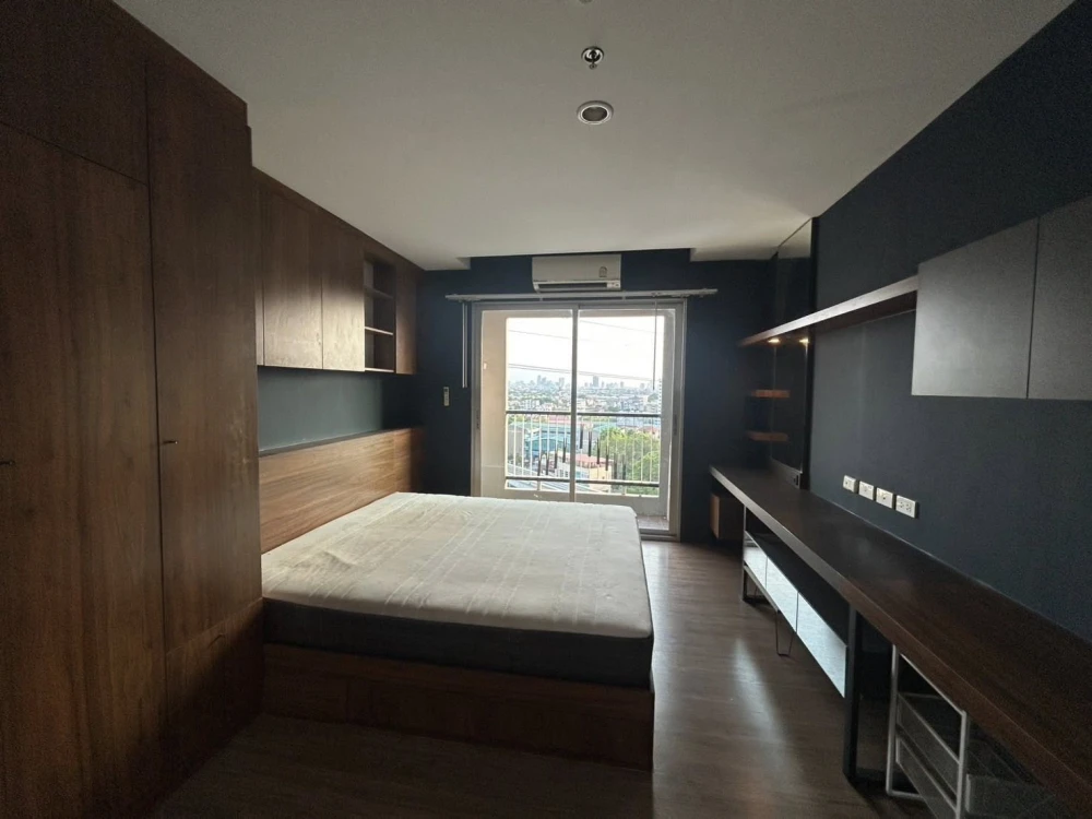 Condo for sale, Assakarn Place Srinakarin. Ready to move in, fully furnished. Just bring your belongings and you can move right in!