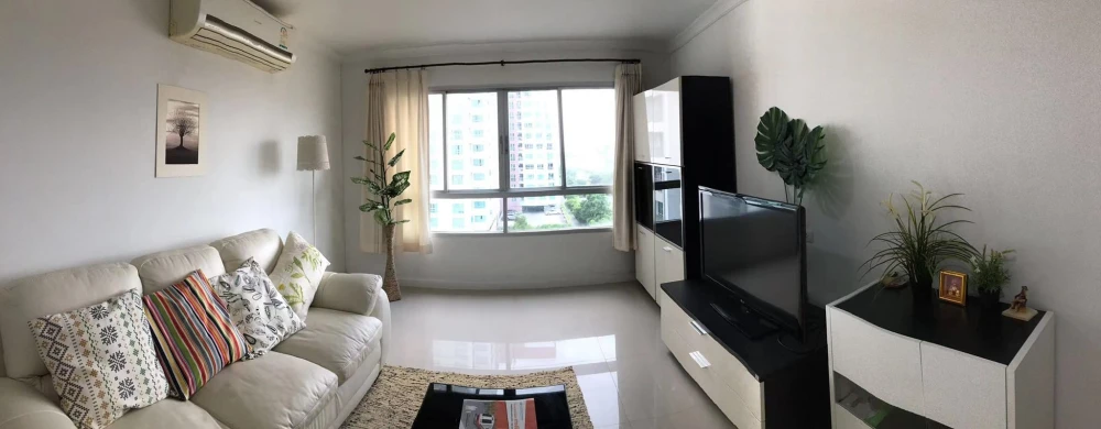 For sale rent Lumpini Place Rama 9, spacious room, lots of usable space, great price, book now.