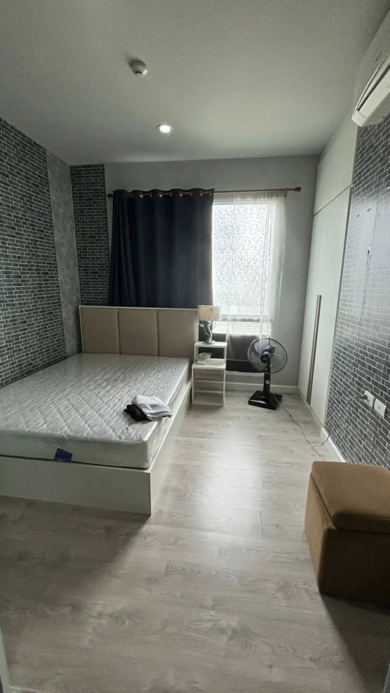 For sale rent Zelle Salaya, a large room, lots of usable space, convenient and complete here, just come with your belongings and move in.