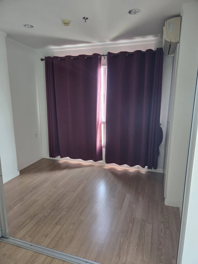 For sale: Lumpini Ville Chaengwattana-Pakkret condo, unfurnished, affordable price. Perfect for those who love decorating their own space. Don't miss