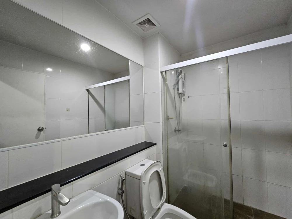 ขายคอนโดรีเจ้นท์ โฮม บางซ่อน เฟส 27 ห้องกั้นแยกเป็นสัดส่วน แบ่งโซนลงตัว ราคาอย่างโดน มาจองเลย อย่าพลาด