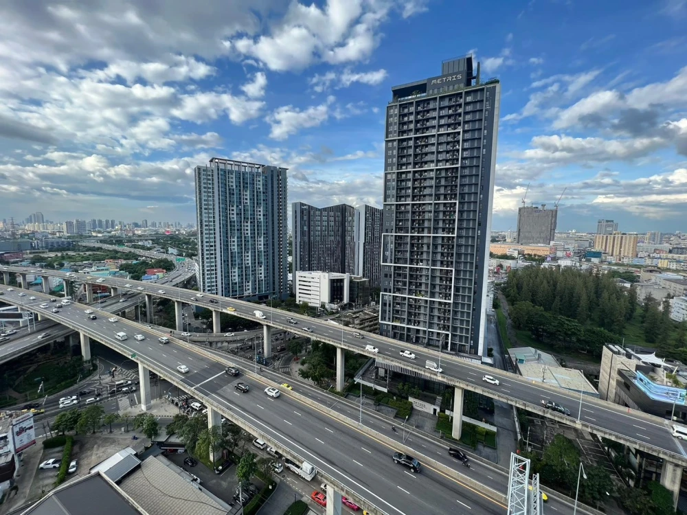 ขายคอนโดห้องมุมสุดหรู ชั้นสูง วิวพาโนรามา พร้อมเข้าอยู่ ✨ โครงการ The Base Garden Rama 9