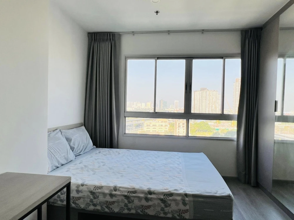 Selling a condo at Elio Sathorn-Wutthakat. If you're looking for a quiet room with nice, non-noisy neighbors, this is the perfect choice.