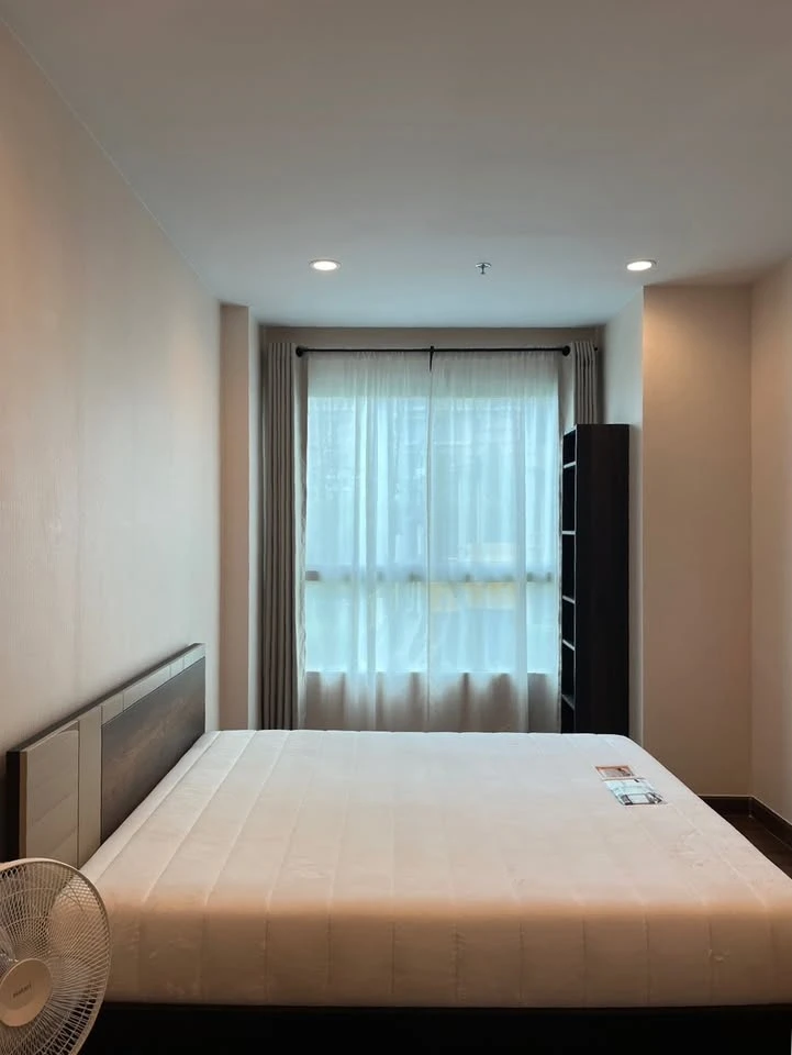 ขายคอนโด ศุภาลัย ไลท์ สาทร-เจริญราษฎร์  ห้องนอน 1 ห้องน้ำ ชั้น 5 วิวสวนร่มรื่น ไม่ร้อน ซื้อเลย