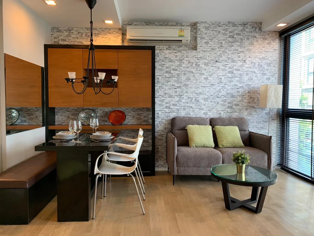 ขายคอนโด Abstracts Sukhumvit 66/1 ห้องมุม 2 ห้องนอน 2 ห้องน้ำ | วิวสระ มาจับมาจองเลยจ้า อย่าลพาด