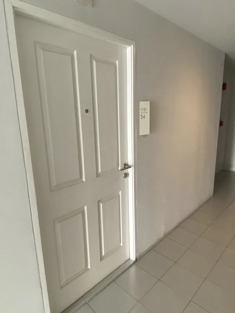 ขายคอนโด D condo รัตนาธิเบศร์ ห้องกั้นแยกอย่างดี มาพร้อมราคาสุดคุ้ม บอกเลยว่าห้ามพลาด