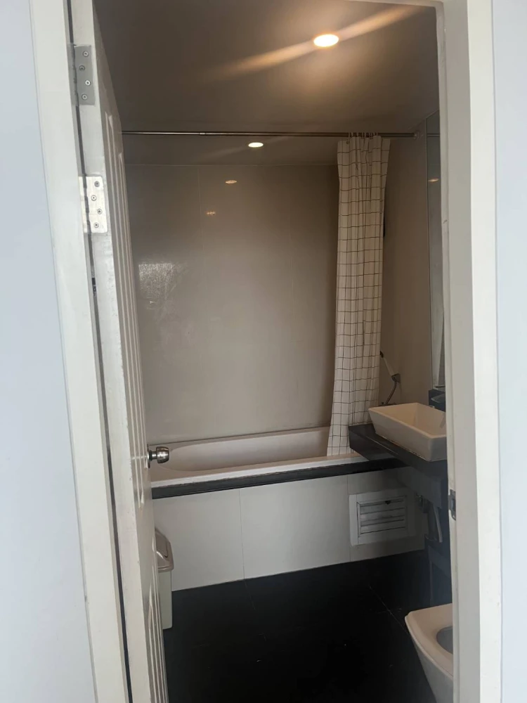 ขายคอนโด Duplex ทำเลศักยภาพใจกลางสาทร ✨ โครงการ Bangkok Horizon Sathorn–Narathiwas