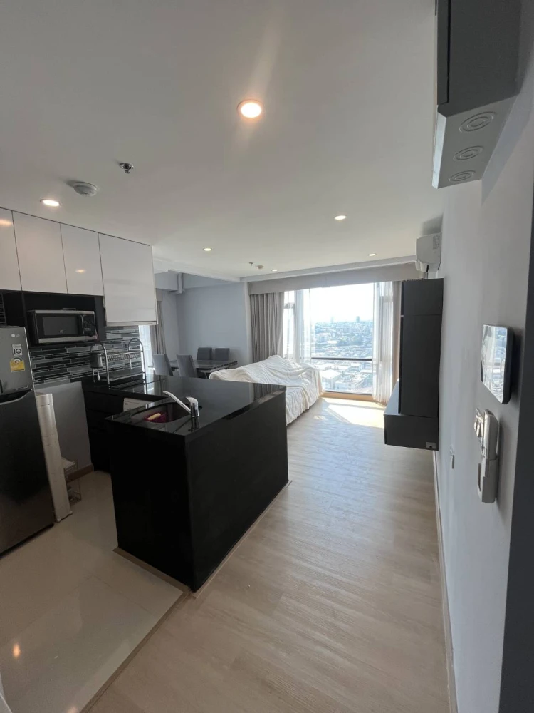 ขายคอนโด Duplex ทำเลศักยภาพใจกลางสาทร ✨ โครงการ Bangkok Horizon Sathorn–Narathiwas