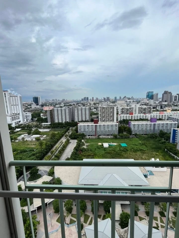 ขายคอนโด Lumpini Park Rama 9 - Ratchada ห้องกั้นแยกอย่างดี ราคาอย่างโดน รีบมาจับจองเลย