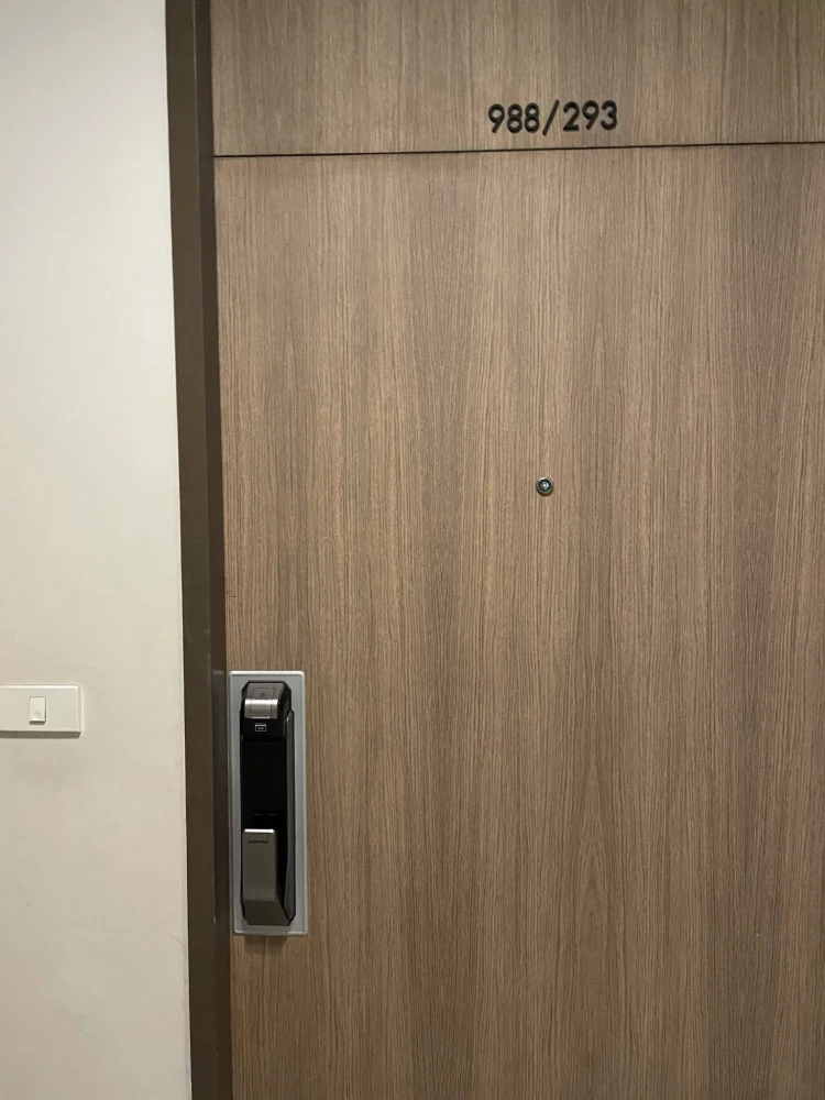 ขายคอนโด Noble Solo ชั้น: 17 ทิศเหนือ วิวโปร่งโล่ง รับลมดีมาก ราคาอย่างโดน มาเป็นเจ้าของได้แล้ววันนี้