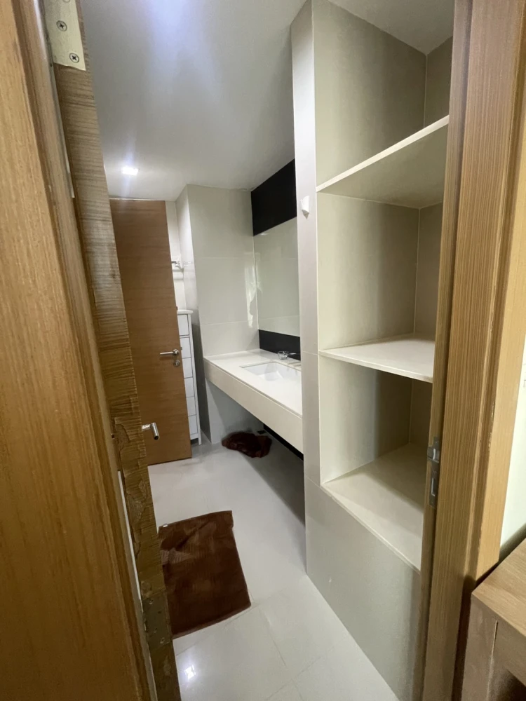 ขายคอนโด Rhythm รัชดา - ห้วยขวาง ห้องแบบ Sky Kitchen หายากมาก ไม่บล็อควิว ห้องทำเลดีมาก
