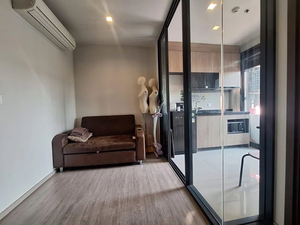 ขายคอนโด The line wongsawang by sansiri ห้องกั้นกระจกแยกเป็นสัดส่วน พร้อมสิ่งอำนวยความสะดวก จองเลย