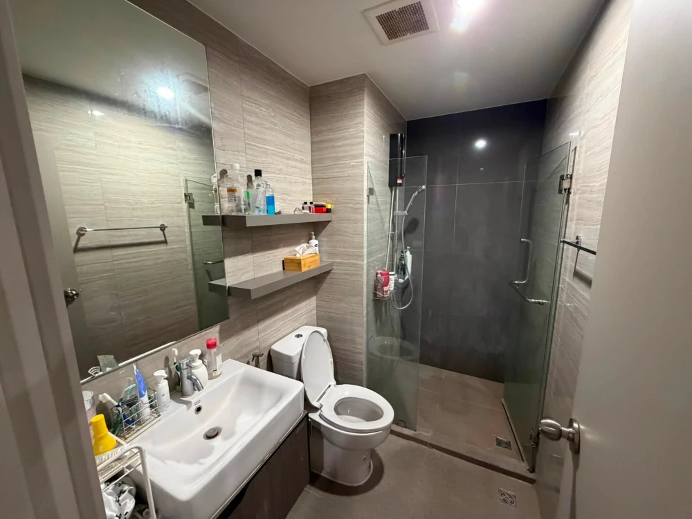 ขายคอนโด The Parkland Charan-Pinklao ห้องแต่ง Built-in เน้นการใช้งานจริงและพื้นที่จัดเก็บ พร้อมเฟอร์นิเจอร์และเครื่องใช้ไฟฟ้า จองเลย