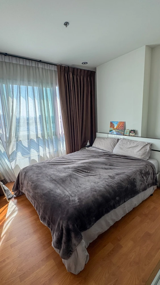 ขายคอนโด The President Phetkasem–Bangkhae ห้องพร้อมอยู่ เฟอร์ เครื่องใช้ไฟฟ้าครบ ลากกระเป๋าเข้าอยู่ได้เลย