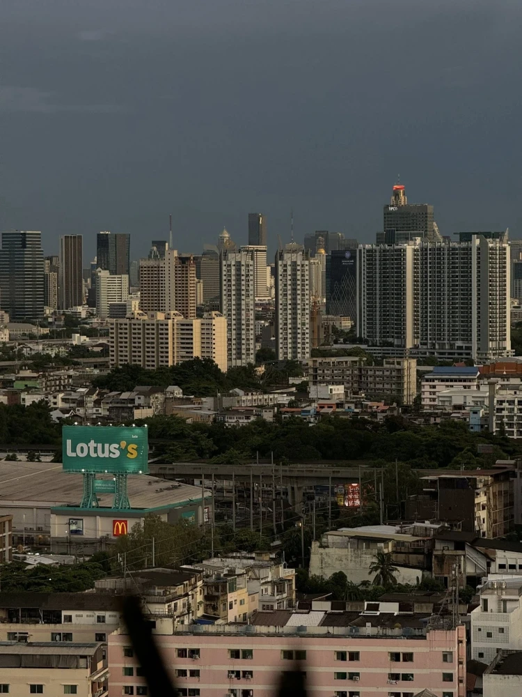 ขายคอนโด The Privacy Taopoon Interchange  ตกแต่งสไตล์ Modern Luxury พร้อมอยู่ทันที มาจองด่วน