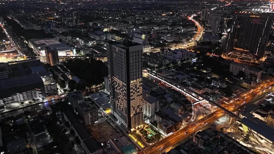 ขายดาวน์ ไอดีโอ รามคำแหง - ลำสาลี ห้อง One Bed 31 ตรม. ชั้น 17 แถมฟรีเฟอร์นิเจอร์ครบชุด จองก่อนได้ก่อน