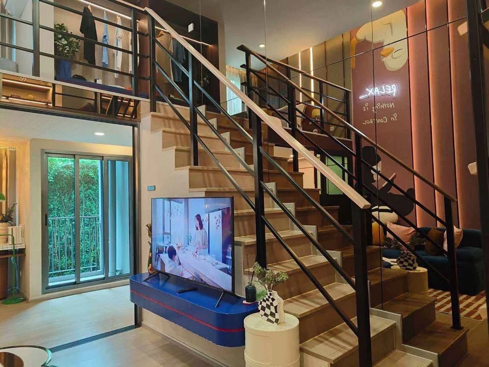 ขายดาวน์ Aspire Sukhumvit - Rama 4 ข้างบันไดหนีไฟ เงียบสงบ เป็นส่วนตัวสุดๆ พร้อมแล้วอย่ารอช้า จองเลย