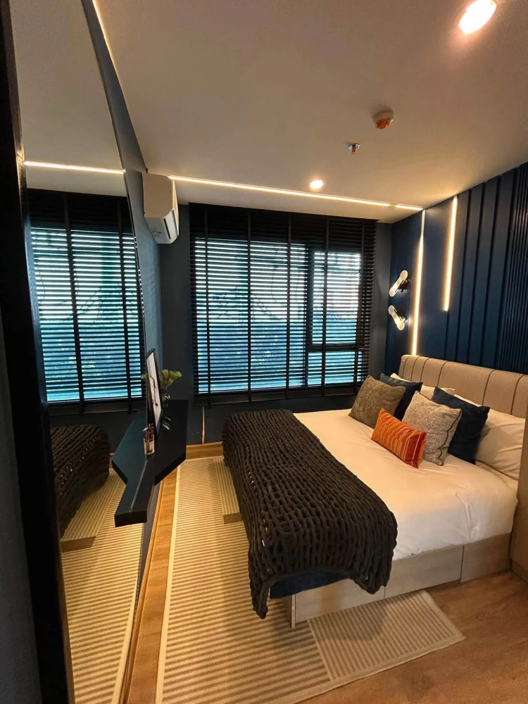 ขายดาวน์ FLEXI Riverview-Charoennakhorn ห้องมุม Rare Item ผนังไม่ติดใคร 100% เงียบสงบ เป็นส่วนตัวสูงสุด วิวแม่น้ำเจ้าพระยา Panorama View